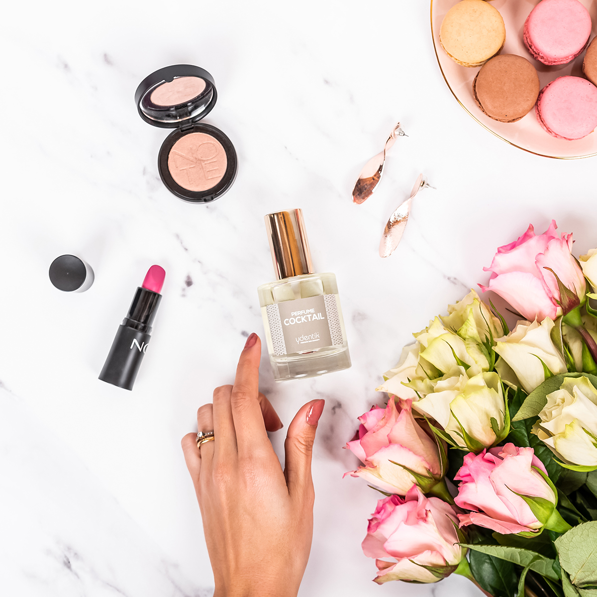 Perfume Product Photography for the brand Ydentik